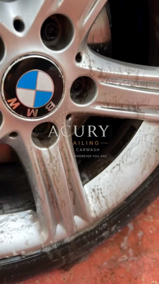 BMW wheel deep clean with foam