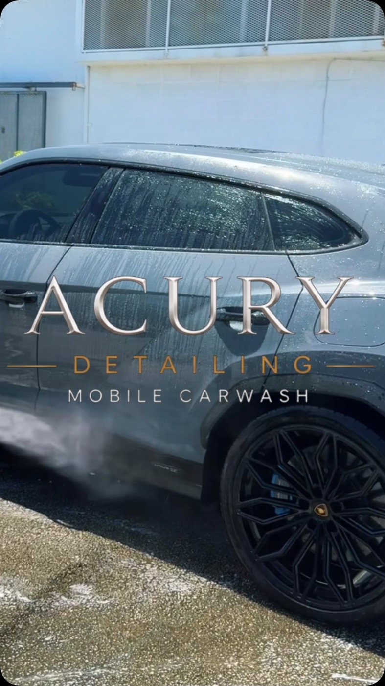 Lamborghini Urus during foam wash